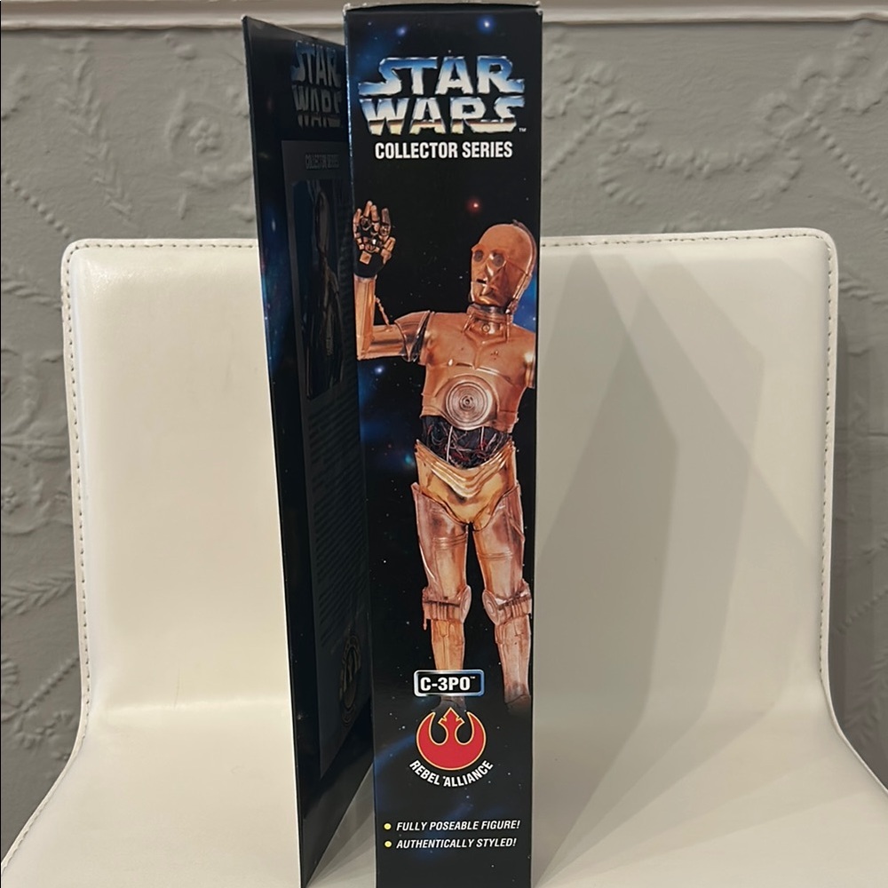 ✨ VINTAGE 1996 STAR WARS COLLECTOR SERIES C-3PO ✨ - Picture 3 of 8